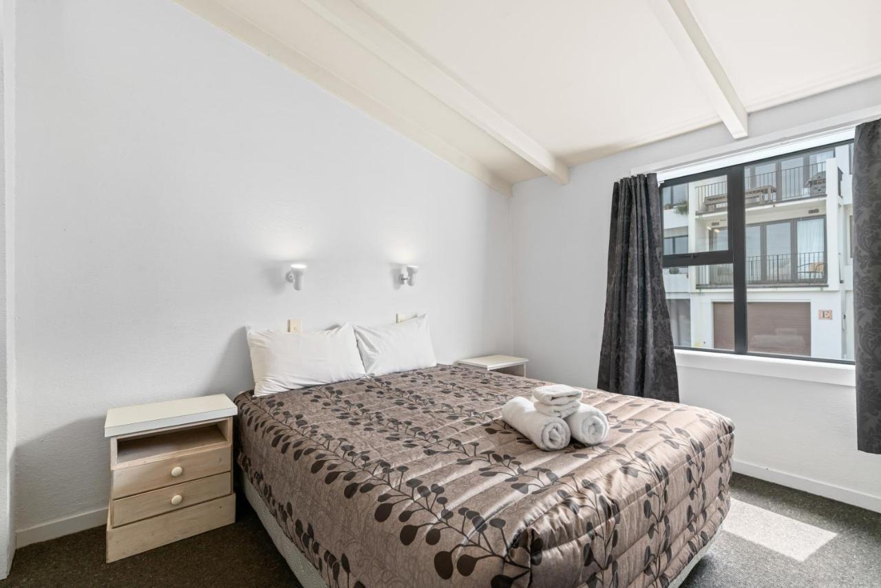 Queenstown Motel Apartments (Adults Only) Zewnętrze zdjęcie