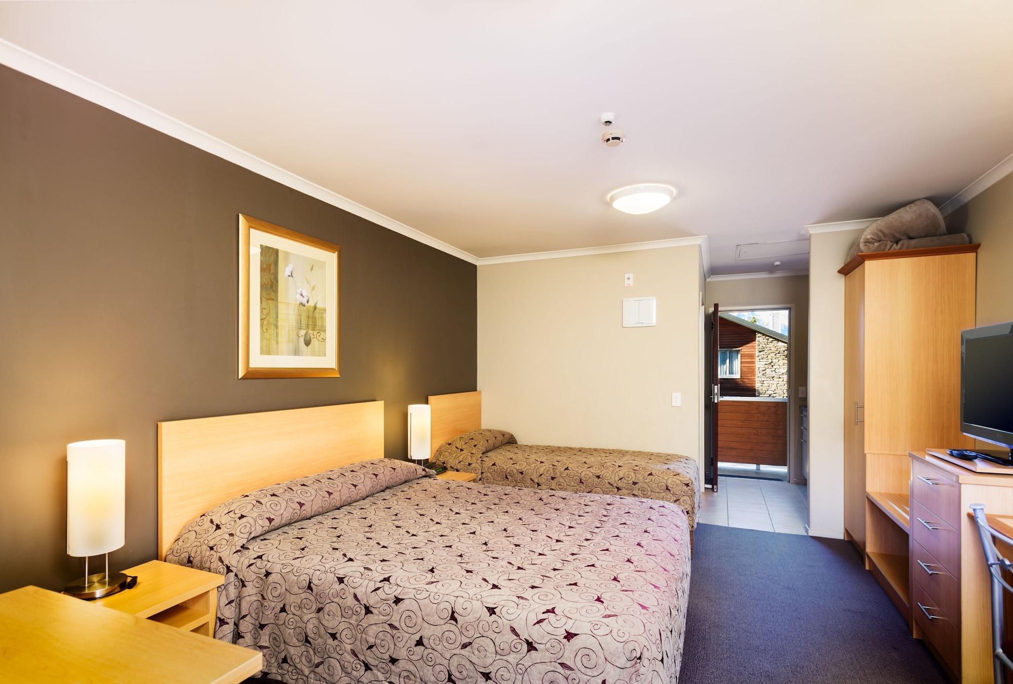 Queenstown Motel Apartments (Adults Only) Zewnętrze zdjęcie