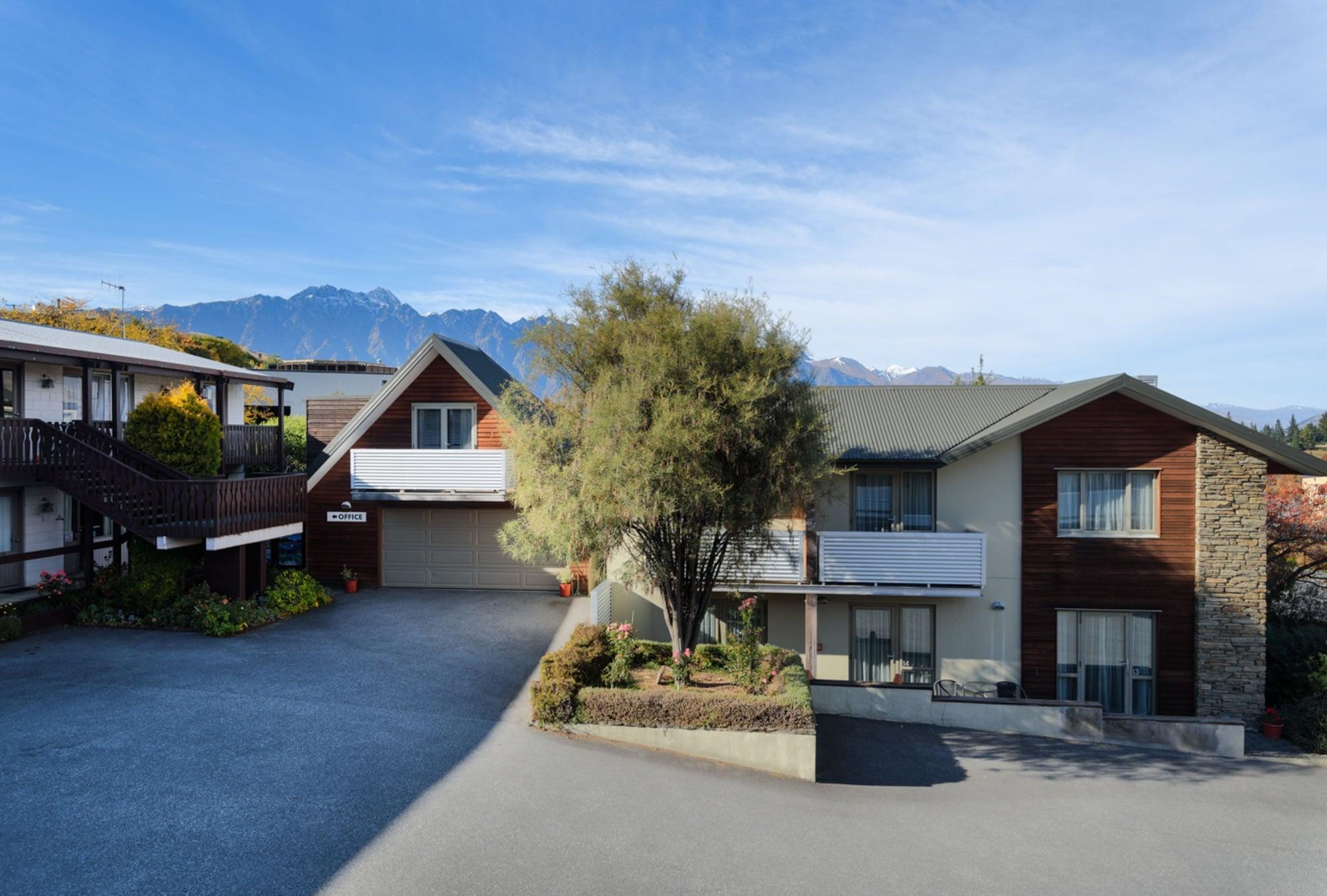 Queenstown Motel Apartments (Adults Only) Zewnętrze zdjęcie