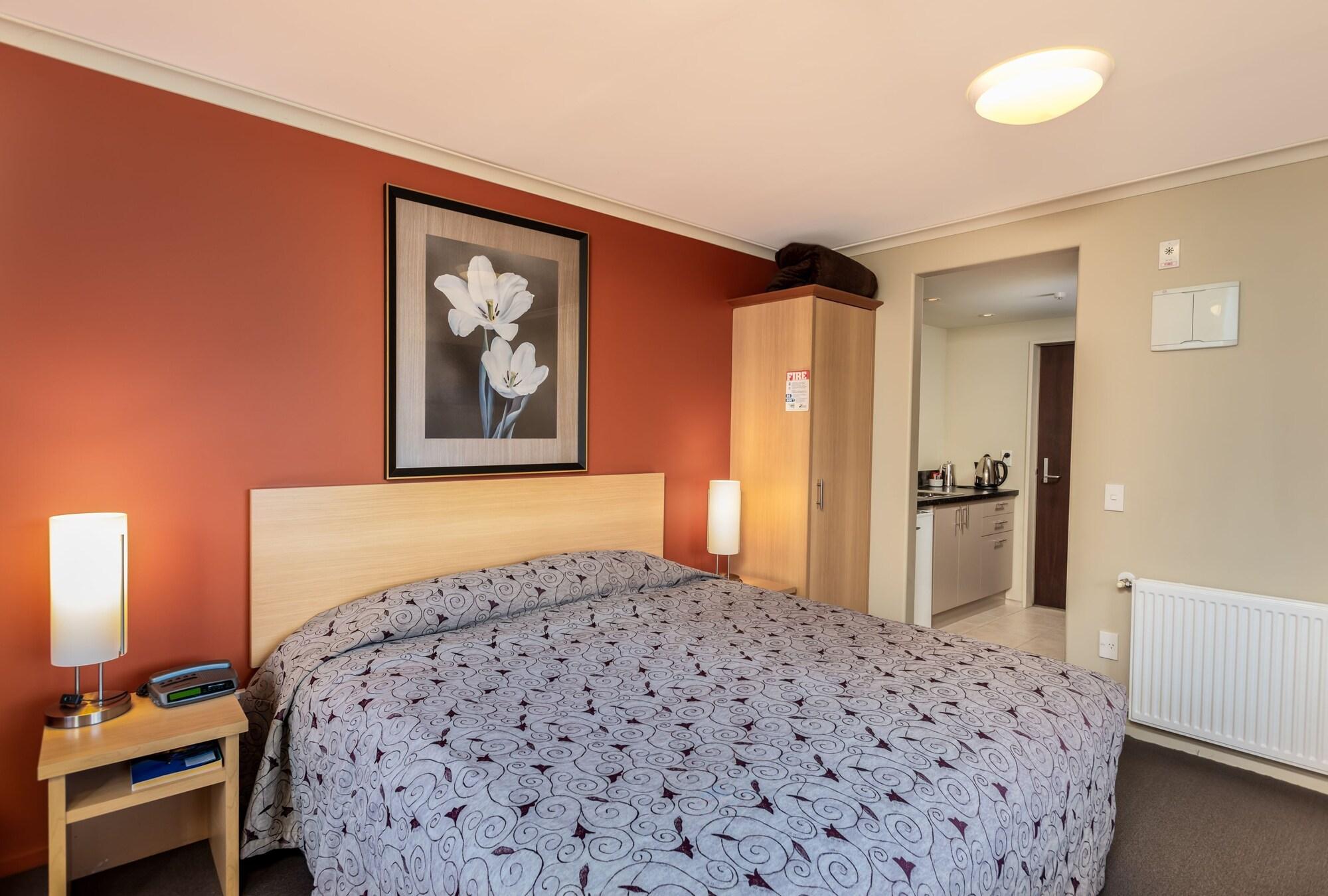 Queenstown Motel Apartments (Adults Only) Zewnętrze zdjęcie