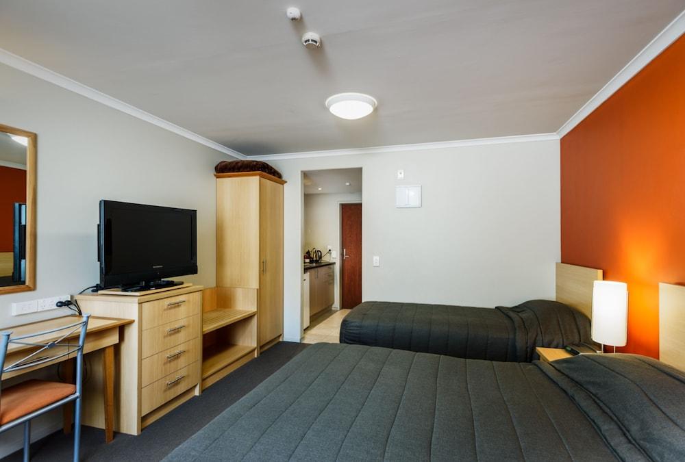 Queenstown Motel Apartments (Adults Only) Zewnętrze zdjęcie