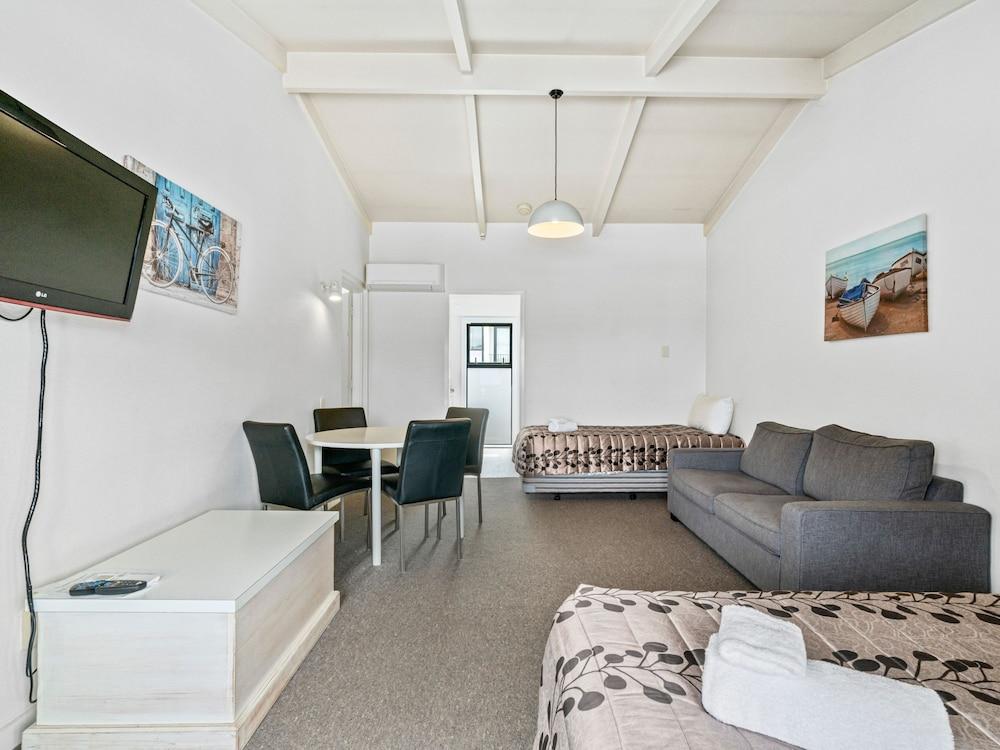 Queenstown Motel Apartments (Adults Only) Zewnętrze zdjęcie