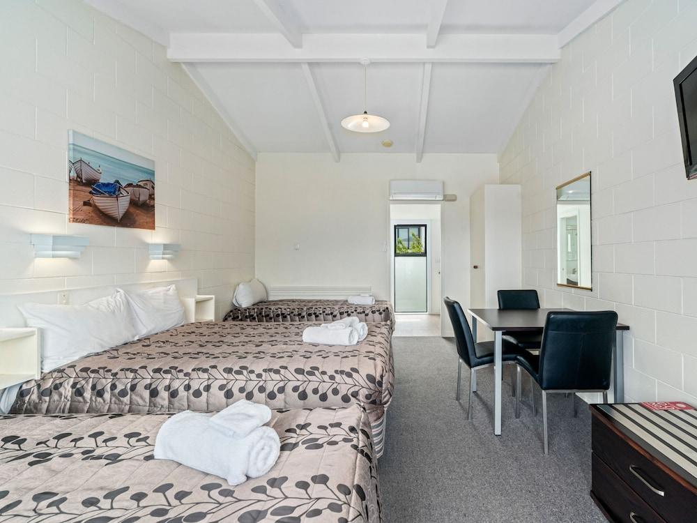 Queenstown Motel Apartments (Adults Only) Zewnętrze zdjęcie