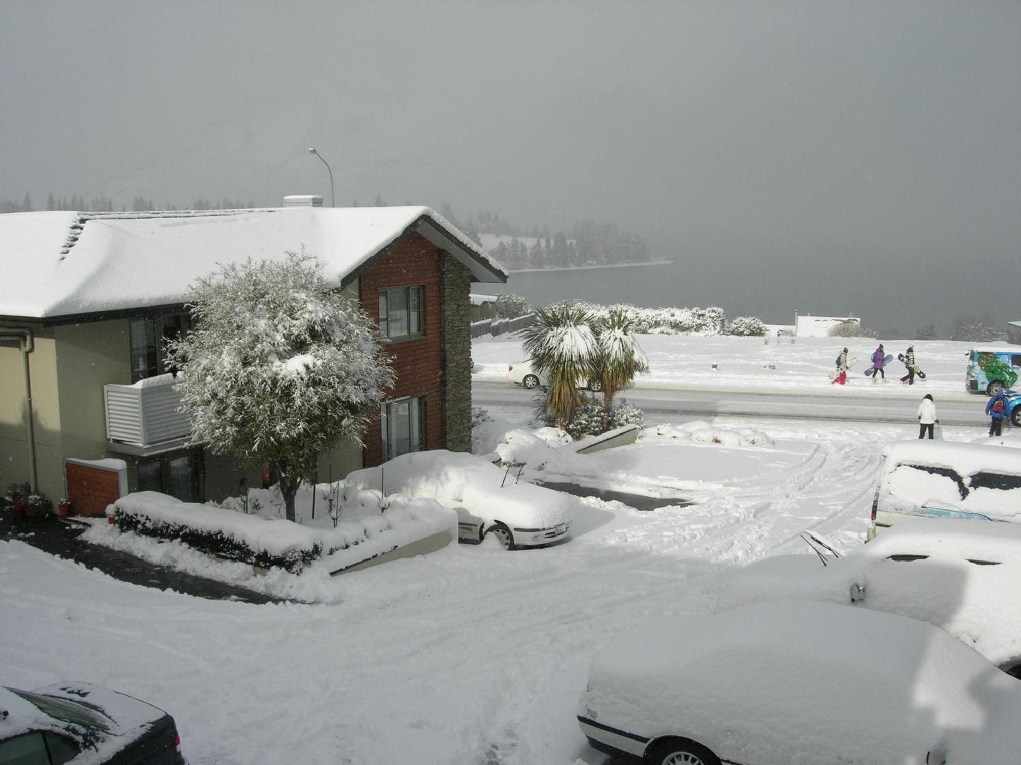 Queenstown Motel Apartments (Adults Only) Zewnętrze zdjęcie