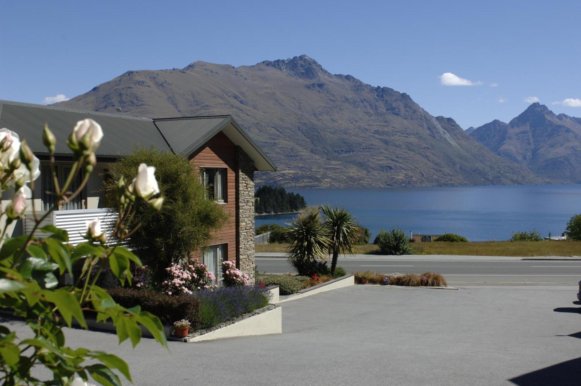 Queenstown Motel Apartments (Adults Only) Zewnętrze zdjęcie
